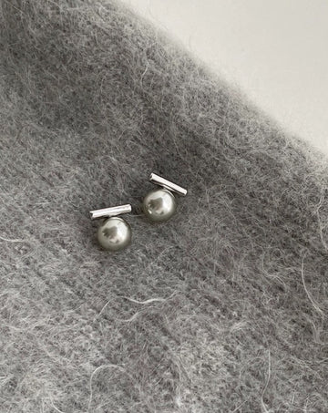 Minimalist Gray Pearl 925 Silver Bar Earrings Silver