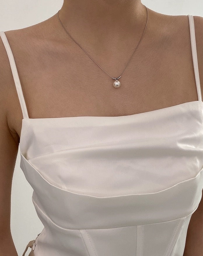 Minimalist Thin Snake Bone Unisex Pearl Necklace
