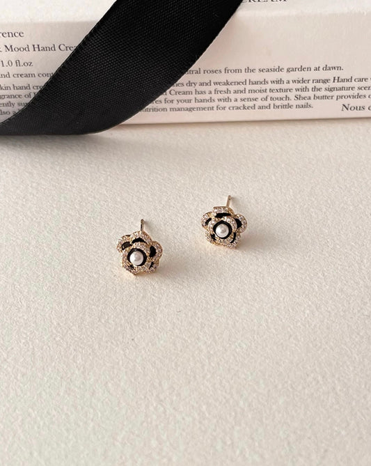 Elegance Camellia Pearl 925 Silver Stud Earrings Product