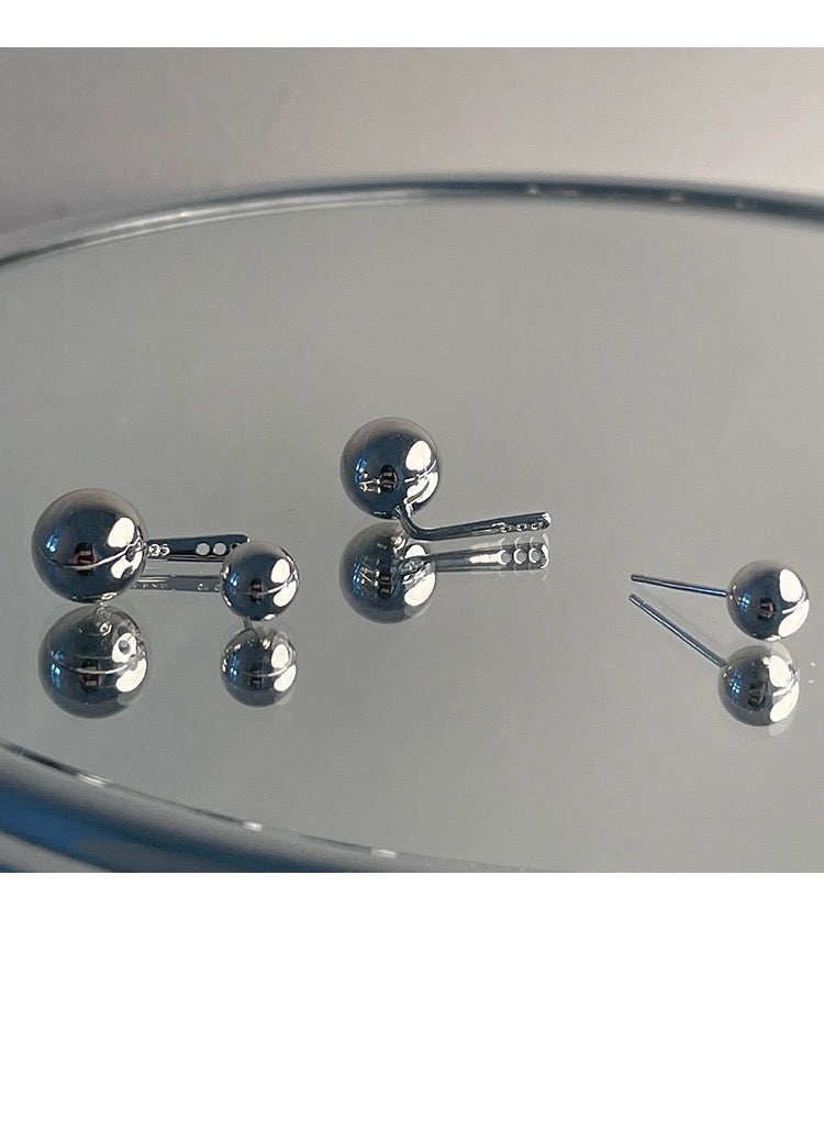 Elegance Two-Piece Silver Set Earrings Close Up