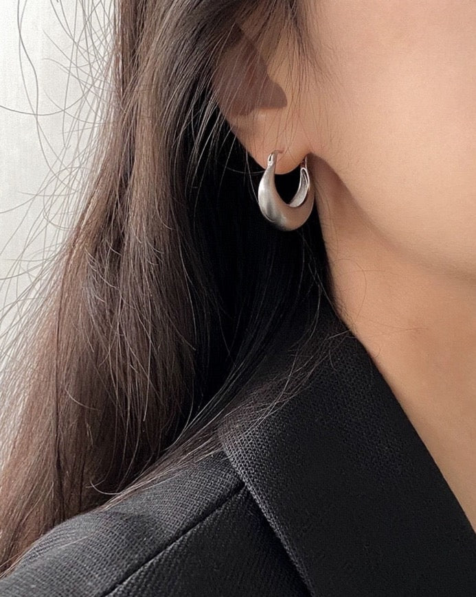 Minimalist Metal Brushed Matte Silver Texture Earrings