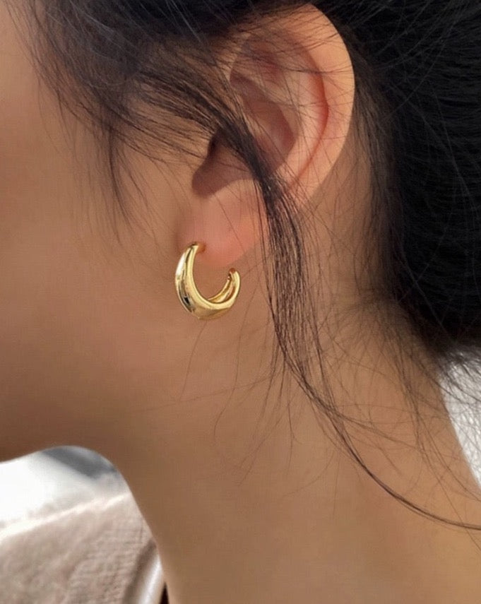 Sterling Silver Gold-Plated Earrings with Semi-C Shape Design