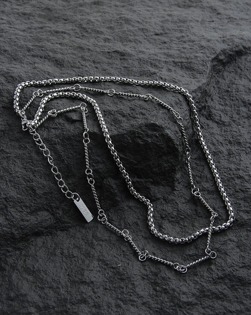 Stylish Double Layer Necklace Layout