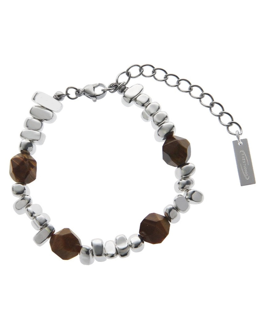 Vintage Irregular Coffee-Colored Minimalist Beaded Bracelet Clear Background
