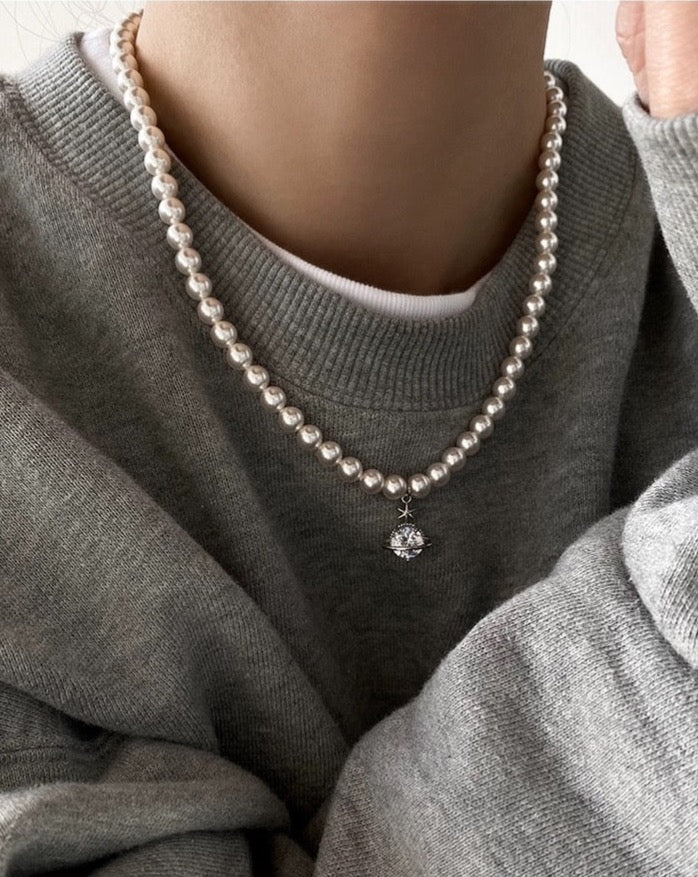 Zircon Saturn Planet Pendant Artsy Unisex Pearl Necklace