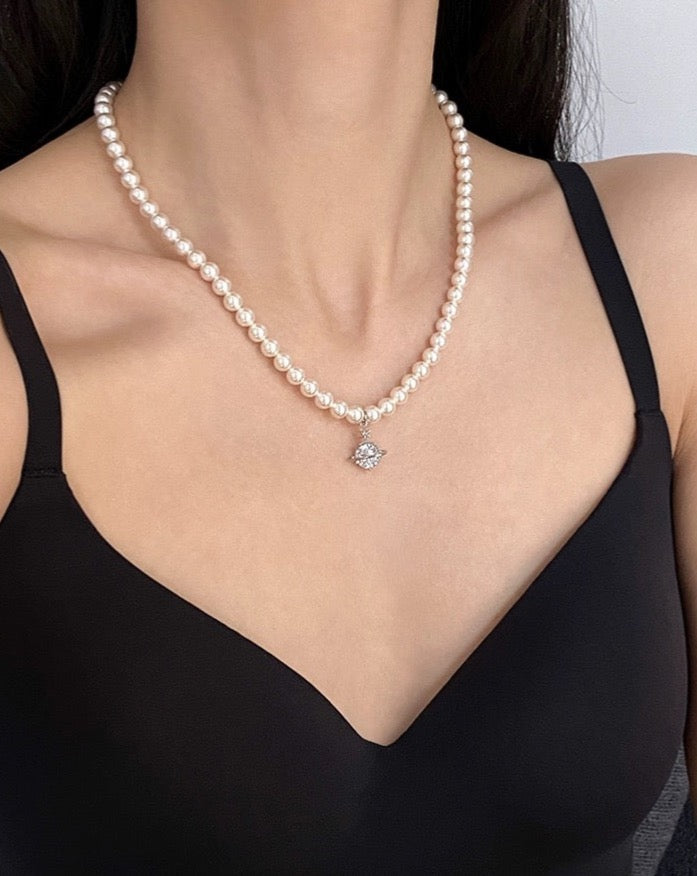 Zircon Saturn Planet Pendant Artsy Unisex Pearl Necklace